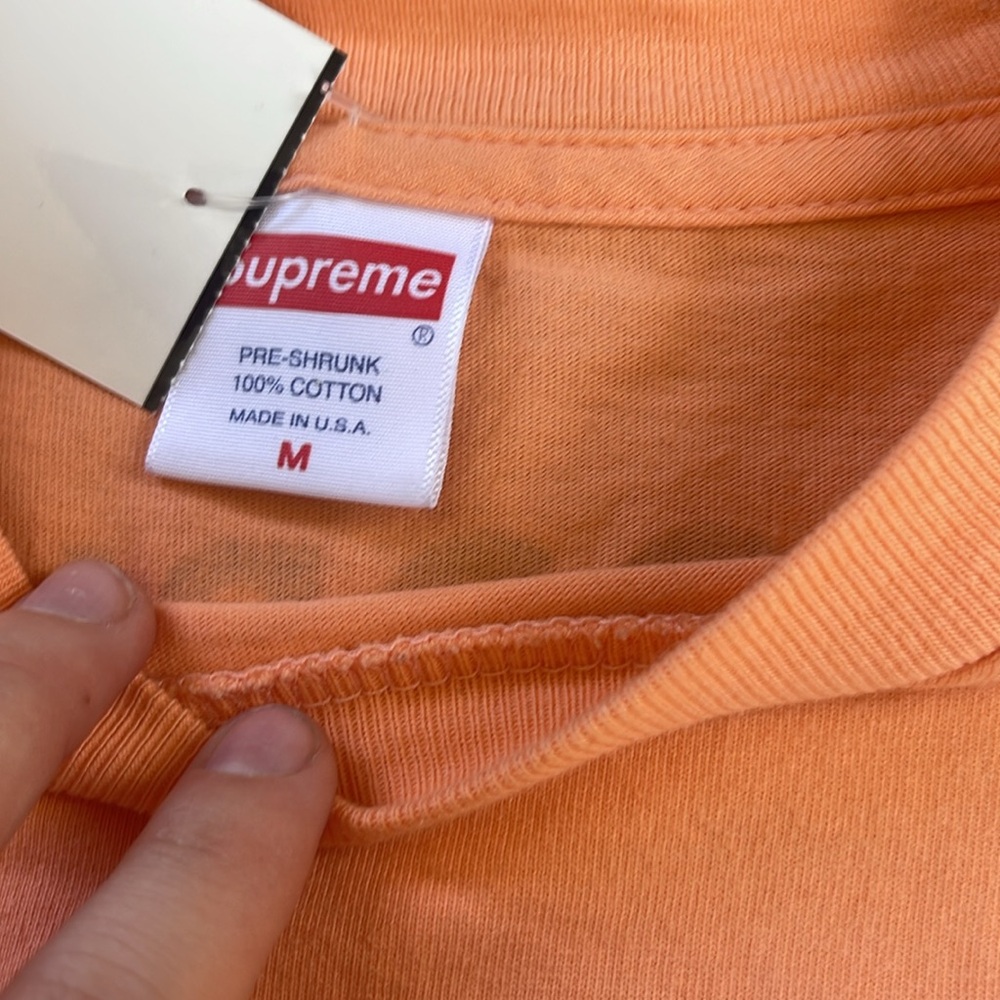Supreme tee - Picture 2 of 3